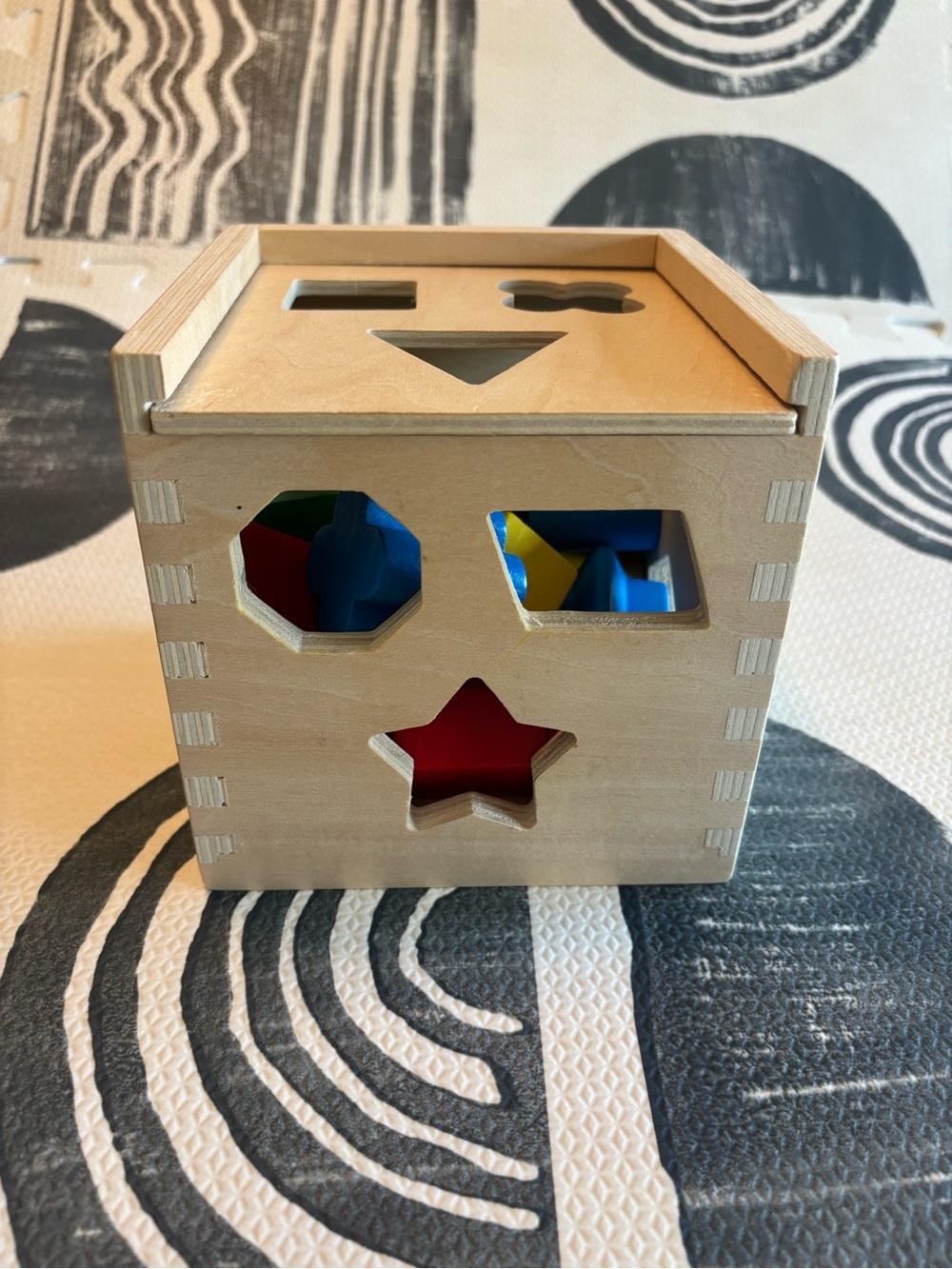 Melissa and Doug Classic Toy Wooden Shape Sorting Cube & 12 Blocks